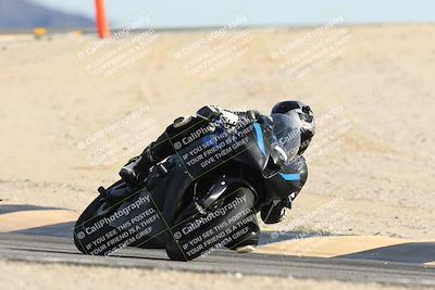 media/Nov-16-2025-Race Pace (Sun) [[8c5fa54630]]/Verified Riders/8-Turn 12 (120pm)/